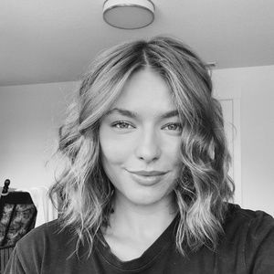 Meet your Posher, Joelle